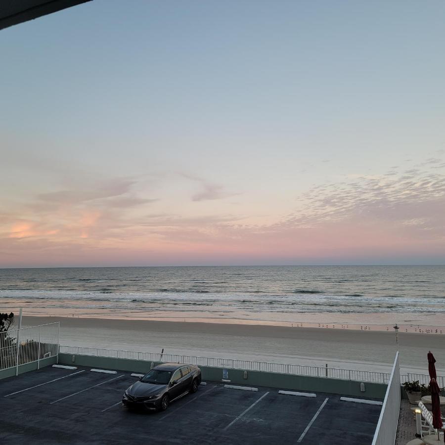 Apartamento Direct Oceanfront With Balcony Daytona Beach Exterior foto