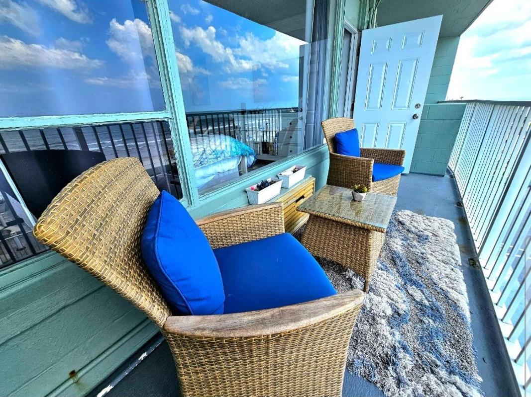 Apartamento Direct Oceanfront With Balcony Daytona Beach Exterior foto